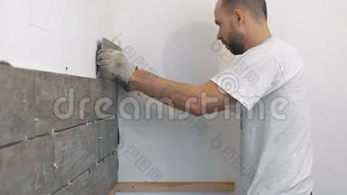 家居装修、装修-施工工人用瓷砖、瓷砖墙面粘合剂、砂浆勾缝